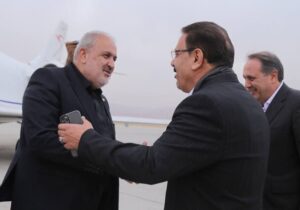 وزیر نیرو با استقبال معاون عمرانی استاندار آذربایجان شرقی وارد تبریز شد