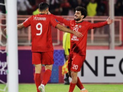 سکوهایی که ادب و شرف را معنی می کنند