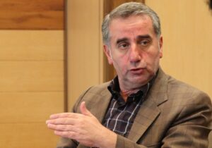 اولین و آخرین راه حل کاهش بار ترافیکی تبریز استفاده از خدمات حمل و نقل عمومی