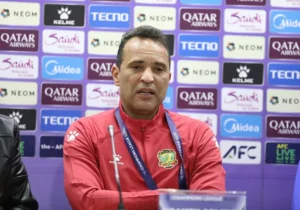 فشار بر مومن سلیمان سرمربی الشرطه پیش از تقابل با تراکتور