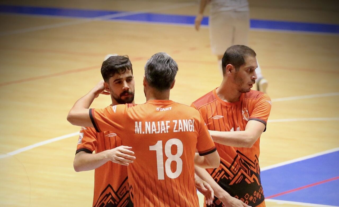 بُرد مس سونگون در روز اعتراض‌ها