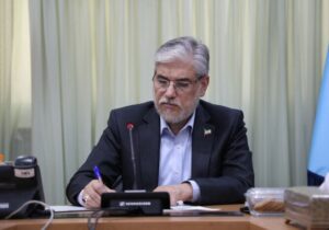 تاکید وزیر علوم بر لزوم تمرکز زدایی از نظام آموزش عالی