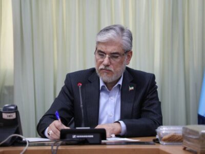 تاکید وزیر علوم بر لزوم تمرکز زدایی از نظام آموزش عالی