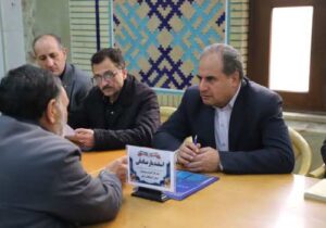 برپایی میز خدمت آموزش و پرورش استان آذربایجان شرقی در مصلای تبریز