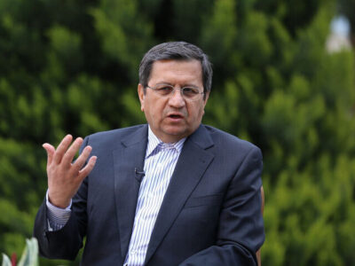 همتی: با ناترازی بانک‌ها برخورد می‌کنم