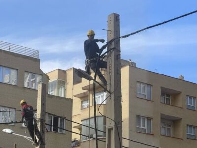 تجهیز شبکه فشار ضعیف هوایی برق تبریز به کابل خودنگهدار در خط پایانی