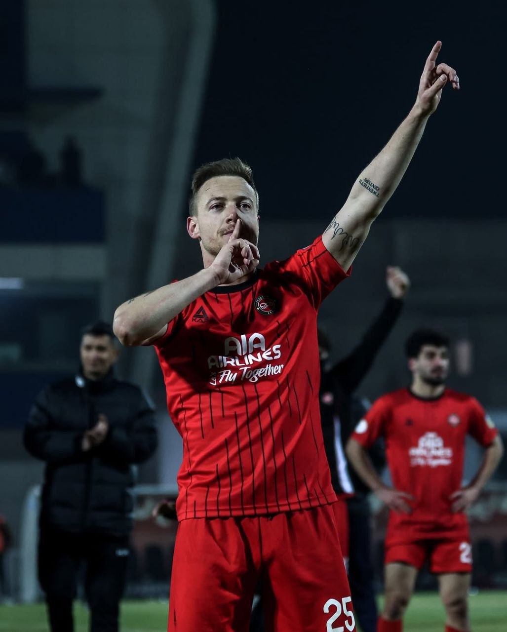 پنج گل در دو مسابقه! پنج گل در دو مسابقه!