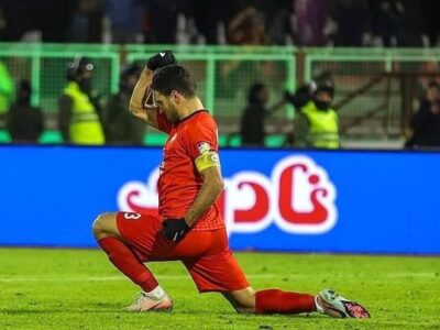 چرا دوستانی که امروز ناراحت هستند سال گذشته که به من و علیرضا بیرانوند بیاحترامی شد، حرفی نزدند؟