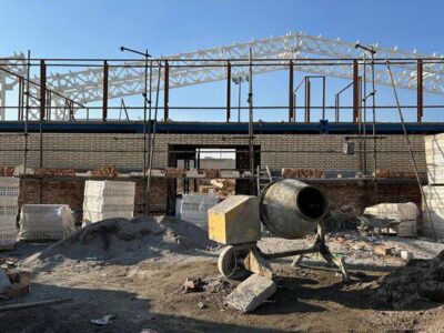 اجرای دیوار کشی سالن اداری و احداث سکوهای تماشاگران در سالن ورزشی چند منظوره ۳۱۶ میلیارد ریالی ترمینال