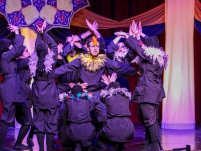 «منطقالطیر» به صحنه رفت