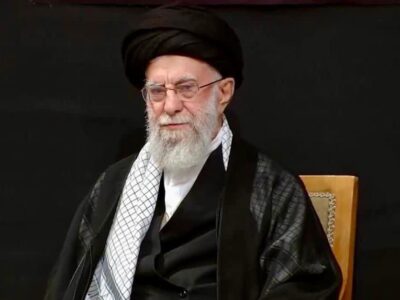 دست انتقام ملت ایران قاتلان امام امت گریبان آنان را رها نخواهد کرد.