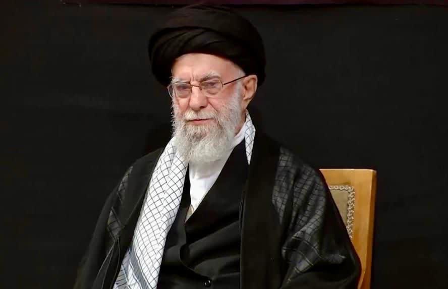 دست انتقام ملت ایران قاتلان امام امت گریبان آنان را رها نخواهد کرد.