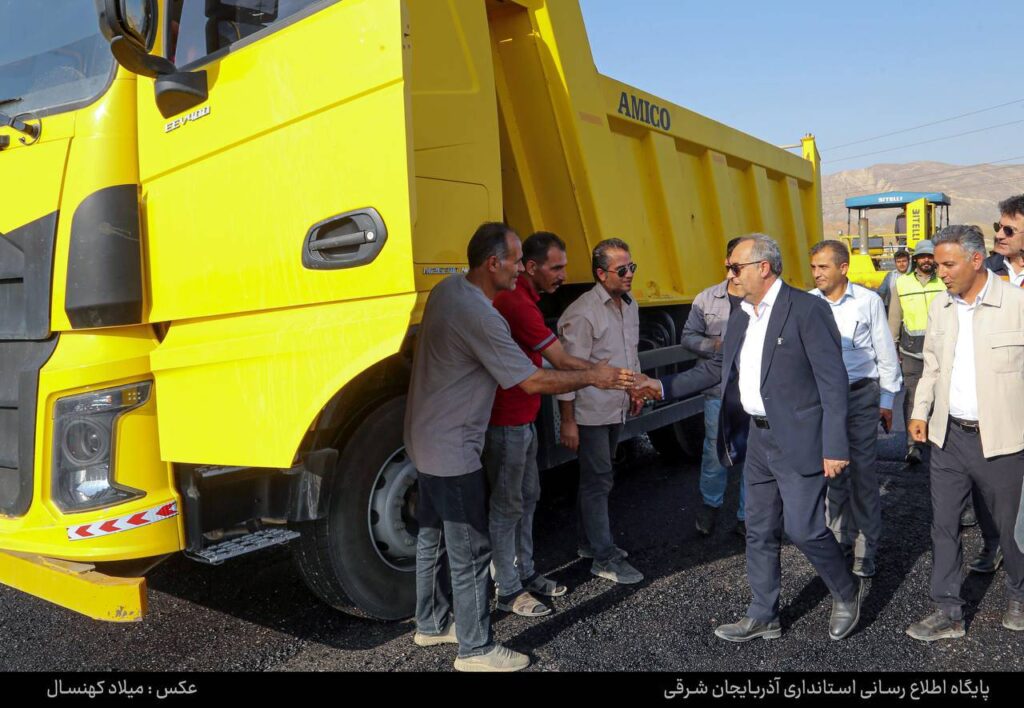 گزارش تصویری بازدید استاندار آذربایجان شرقی از پروژه آسفالت آزادراه تبریز-زنجان