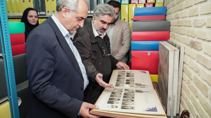 گزارش تصویری بازدید استاندار آذربایجان شرقی از مرکز اسناد و کتابخانه ملی شمال غرب کشور